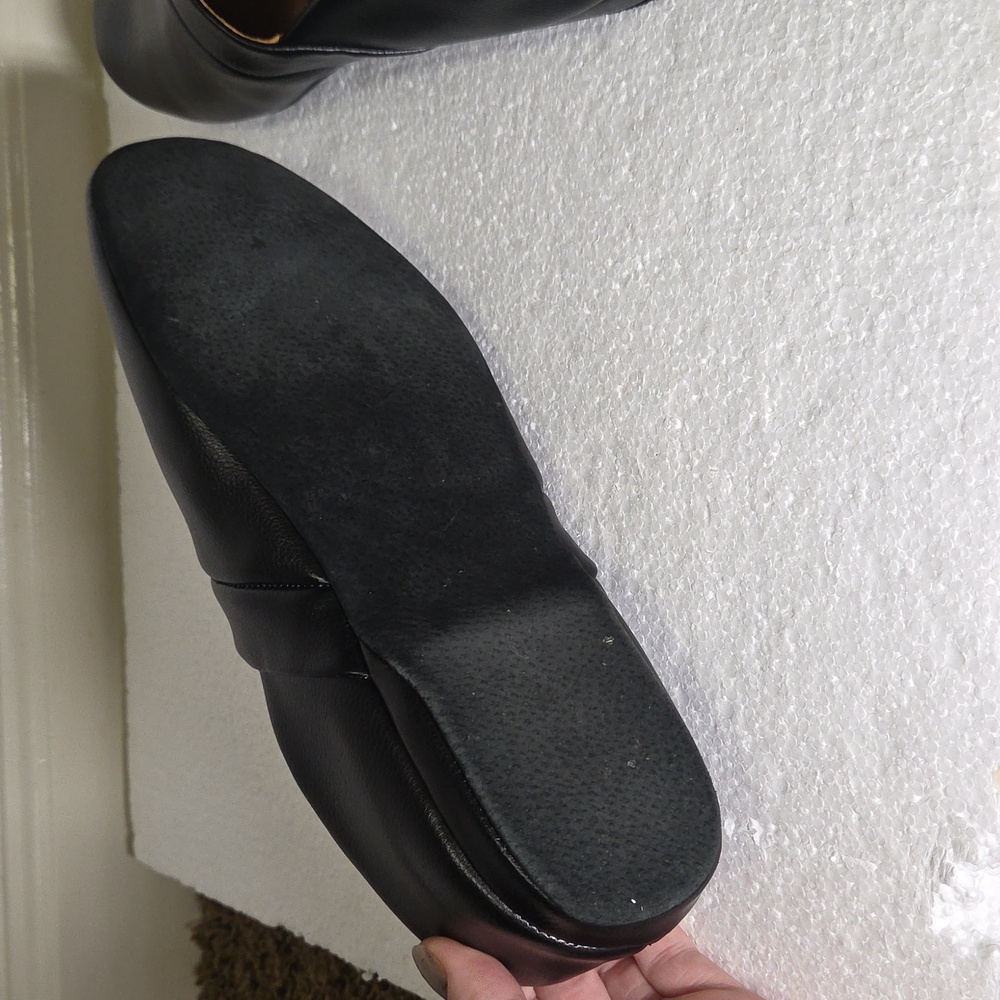 The Vermont Country Store | Men's Leather Slippers | 12M - Picture 4 of 5